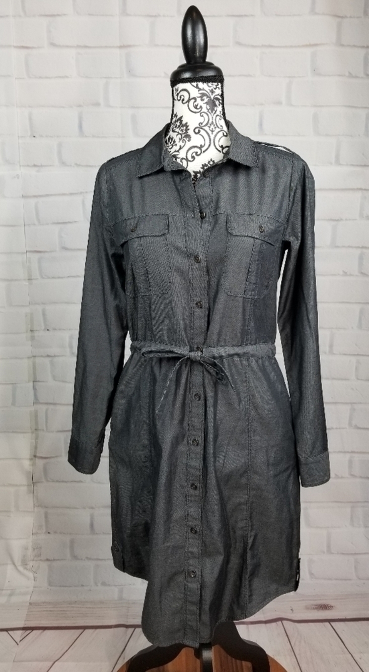 Gap button front long sleeve size s dress pockets